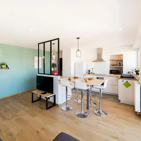 דירה Avec Balcon - Clim Et Parking Ail *