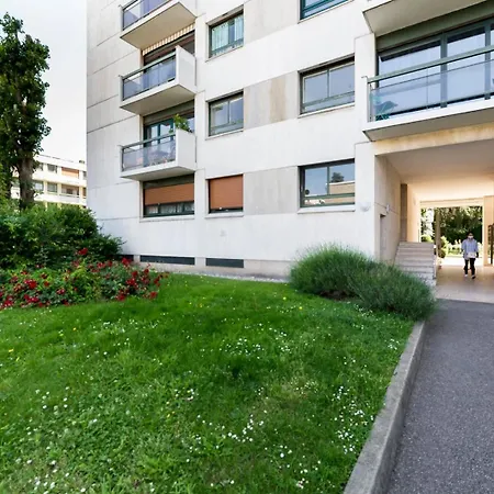 Avec Balcon - Clim Et Parking Ail